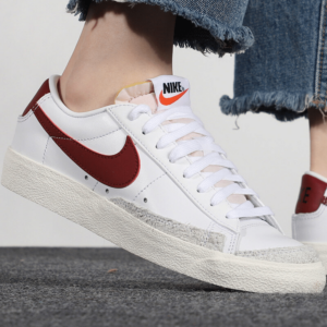 Giay Nike Blazer 'White Red' DC4769-104