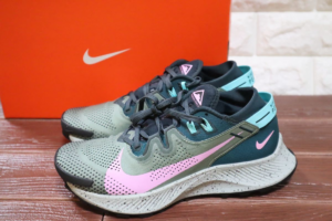 Alternative view of Giày Nike Wmns Pegasus Trail 2 'Spiral Sage Atomic Teal' CK4309-300