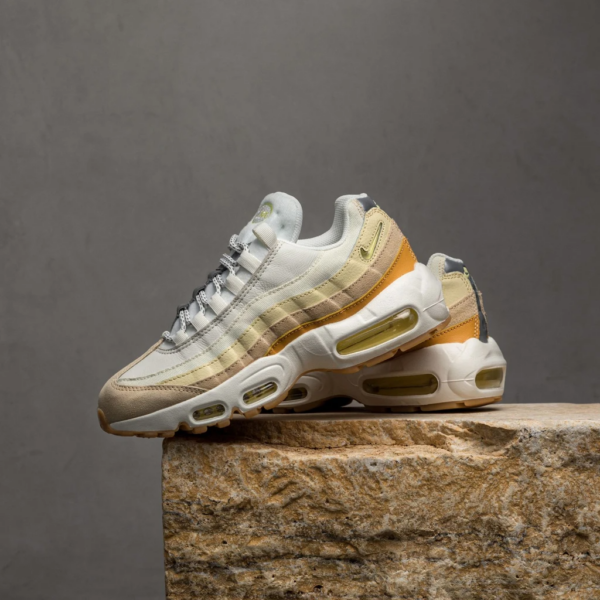 Giày Nike Wmns Air Max 95 'Coconut Milk' DD6622-100 - Hình ảnh 2