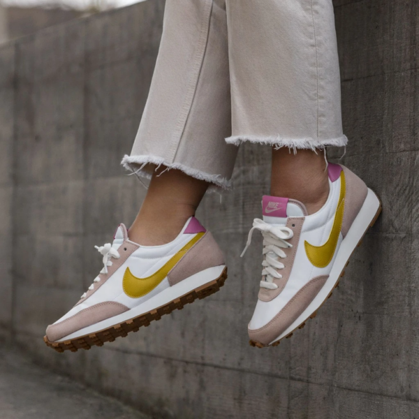 Giày Nike Wmns Daybreak 'Fossil Stone Saffron Quartz' CK2351-200 - Hình ảnh 4