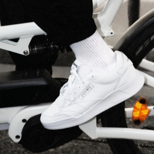 Alternative view of Giày Reebok BEAMS x Paperboy Paris x Club C Legacy 'White' GW2816