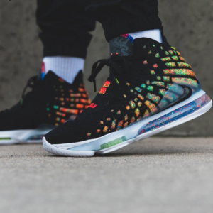 Alternative view of Giày Nike LeBron 17 EP 'James Gang' BQ3178-005