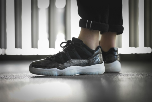 Giày Nike Air Jordan 11 Retro Low 'Barons' 528895-010 - Hình ảnh 4