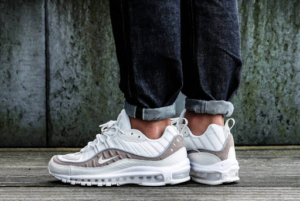 Alternative view of Giày Nike Air Max 98 Exotic Skins 'Snakeskin' AO9380-100