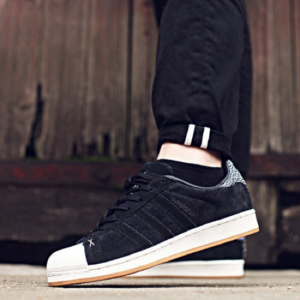 Giay Adidas Superstar 'Black Gum' B27737