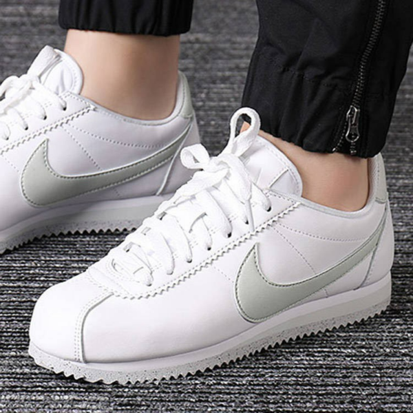 Giày Nike Wmns Classic Cortez Flyleather 'White Light Silver' AR4874-100 - Hình ảnh 2