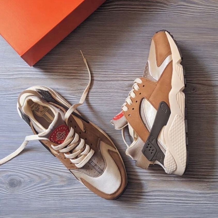 Giày Nike Stussy x Air Huarache LE 'Desert Oak' DD1381-200