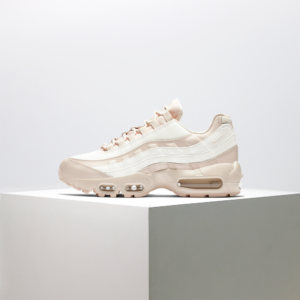 Alternative view of Giày Nike Air Max 95 Lx 'Guava Ice' AA1103-800