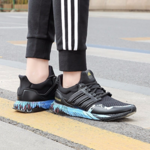 Alternative view of Giày Adidas UltraBoost DNA 'Chinese New Year Blue Boost' FW4321