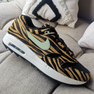 Alternative view of Giày Nike Air Max 1 G NRG 'Tiger' DH1301-800