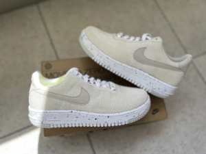 Giay Nike Air Force 1 Crater Flyknit 'Light Cream' DC7273-200