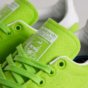 Alternative view of Giày Adidas Pharrell Williams x Stan Smith 'Green' B25388