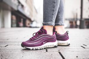 Alternative view of Giày Nike Wmns Air Max 97 Premium 'Bordeaux' 917646-601