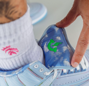 Alternative view of Giày Nike Air Jordan 2 Retro 'J Balvin' DQ7691-419