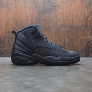 Alternative view of Giày Nike Air Jordan 12 Retro Winterized GS 'Triple Black' BQ6852-001