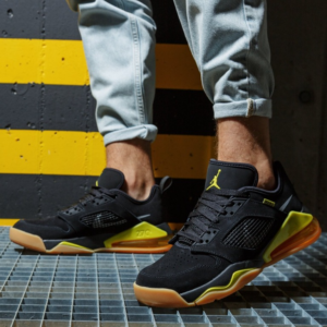 Alternative view of Giày Nike Jordan Mars 270 Low 'Thunder' CK1196-007