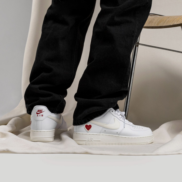Giày Nike Air Force 1 Low 'Valentine's Day' DD7117-100 - Hình ảnh 4