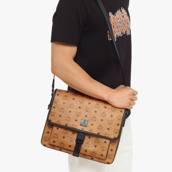 Túi MCM Klassik Messenger in Visetos 'Cognac' MMMCAKK02CO001 - Hình ảnh 3