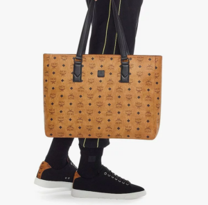 Alternative view of Túi MCM Klassik Shopper in Visetos MMPCSKC01CO001