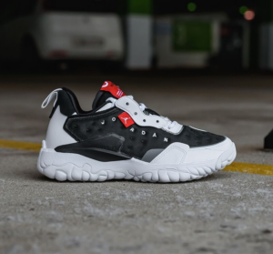 Giay Nike Air Jordan Delta 2 'Chicago Bulls' CV8121-011