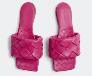 Alternative view of Dép Bottega Veneta Lido Flat Sandal 'Hollyhock' 608853VBSS05148