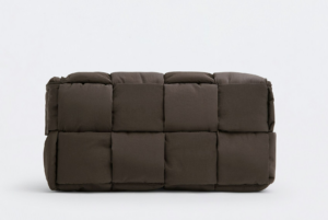 Tui Bottega Veneta Padded Tech Cassette 'Fondant' 628951VBO812145