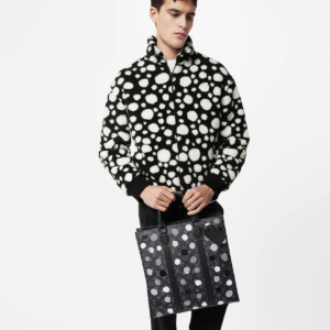 Tui Louis Vuitton x YK Sac Plat Bag 'Black Silver' M46404