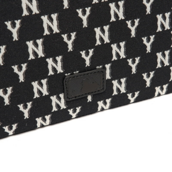 Túi MLB Monogram Pouch M New York Yankees Black 3APOM012N-50BKS - Hình ảnh 4