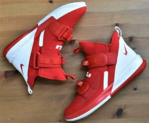 Alternative view of Giày Nike LeBron Soldier 13 SFG TB 'University Red' CN9809-600