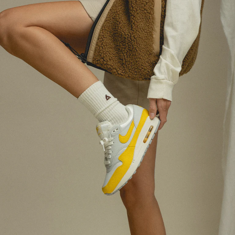 Giay Nike Air Max 1 Tour 'Yellow' DX2954-001