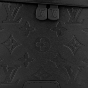 Louis Vuitton MONOGRAM Discovery bumbag pm (M46036) in 2023