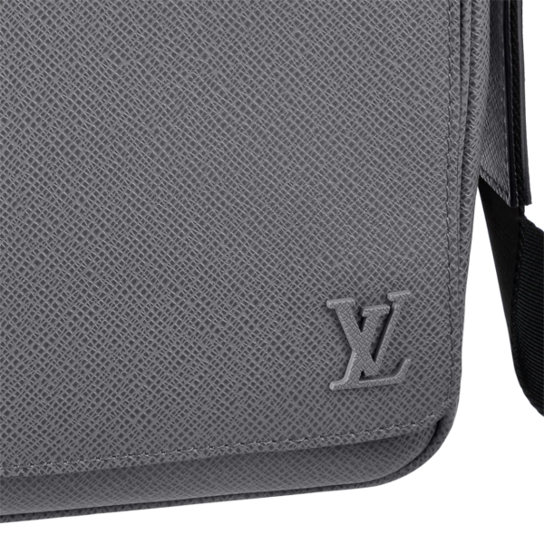 Túi Louis Vuitton District PM Messenger Bag 'Glacier Blue' M30851 - Hình ảnh 4