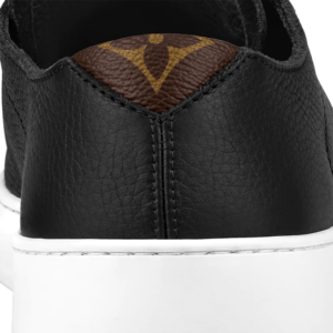 Giay Louis Vuitton Resort Trainers "Black" 1AA621