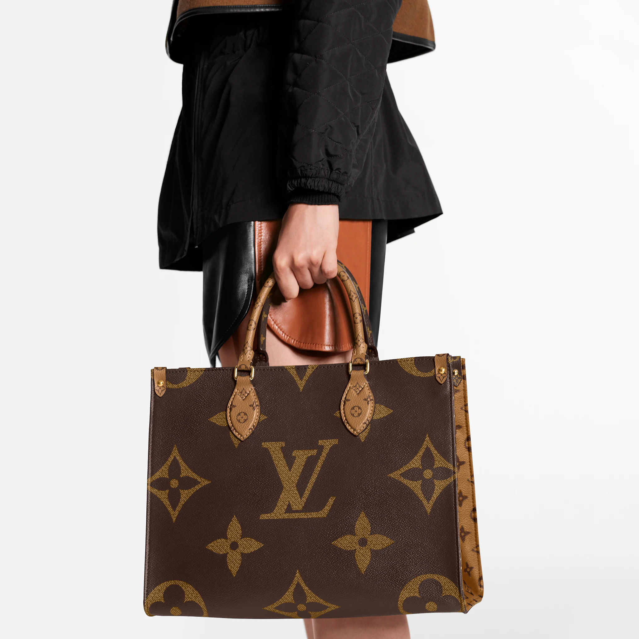 Túi Nữ Louis Vuitton OnTheGo MM Tote Bag Black M21069  LUXITY