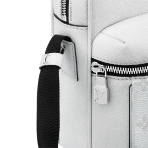 Tui Louis Vuitton Outdoor Messenger Bag 'Optic White' M30873