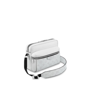 Louis Vuitton Outdoor Messenger (OUTDOOR MESSENGER BAG, SAC MESSENGER  OUTDOOR, M30233, M30242)