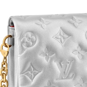 Tui Louis Vuitton Pochette Coussin 'White' M82017