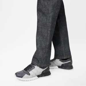 Giay Louis Vuitton Run Away Trainers "Grey" 1A8UZL