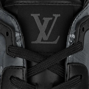Giay Louis Vuitton Run Away Trainers "Black" 1A8KJ0