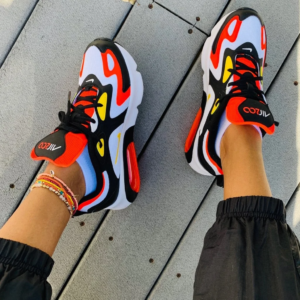 Alternative view of Giày Nike Air Max 200 GS 'Black' AT5627-005