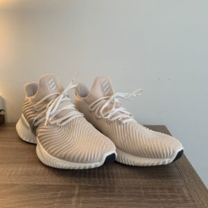 Adidas 2024 alphabounce linen