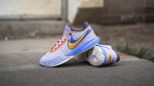 Giay Nike LeBron 20 'Violet Frost' DJ5423-500