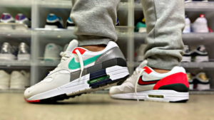 Alternative view of Giày Nike Air Max 1 'Evolution of Icons' CW6541-100