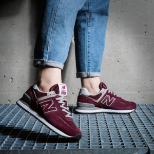 Alternative view of Giày New Balance 574 Classic 'Burgundy' WL574EVM
