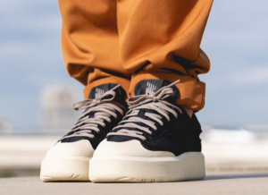 Giay New Balance CT302 'Black Calm Taupe' CT302WA