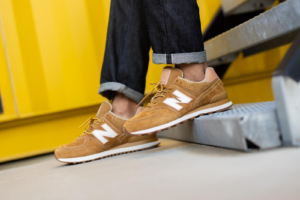 Alternative view of Giày New Balance 574 Brown ML574XAA