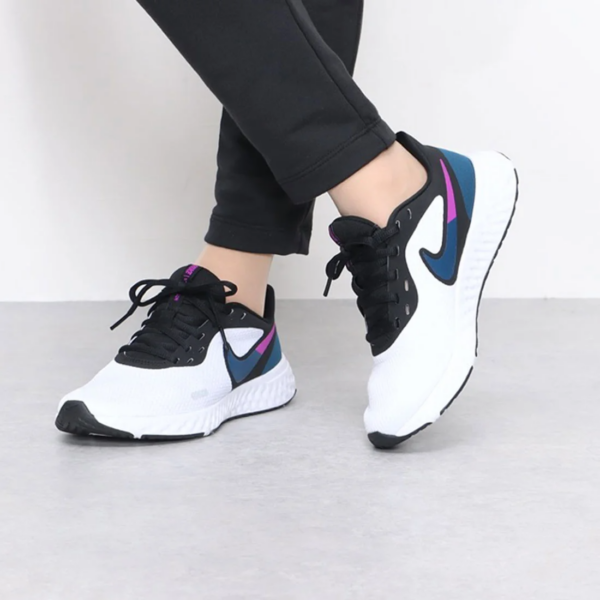 Giày Nike Revolution 5 White Valerian Blue BQ3207-102 - Hình ảnh 4