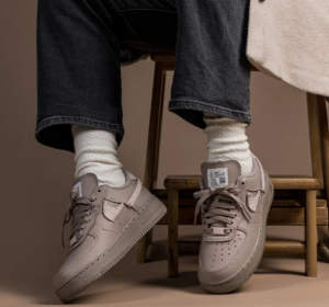 Alternative view of Giày Nike Air Force 1 Low LXX Malt (W) DH3869-200