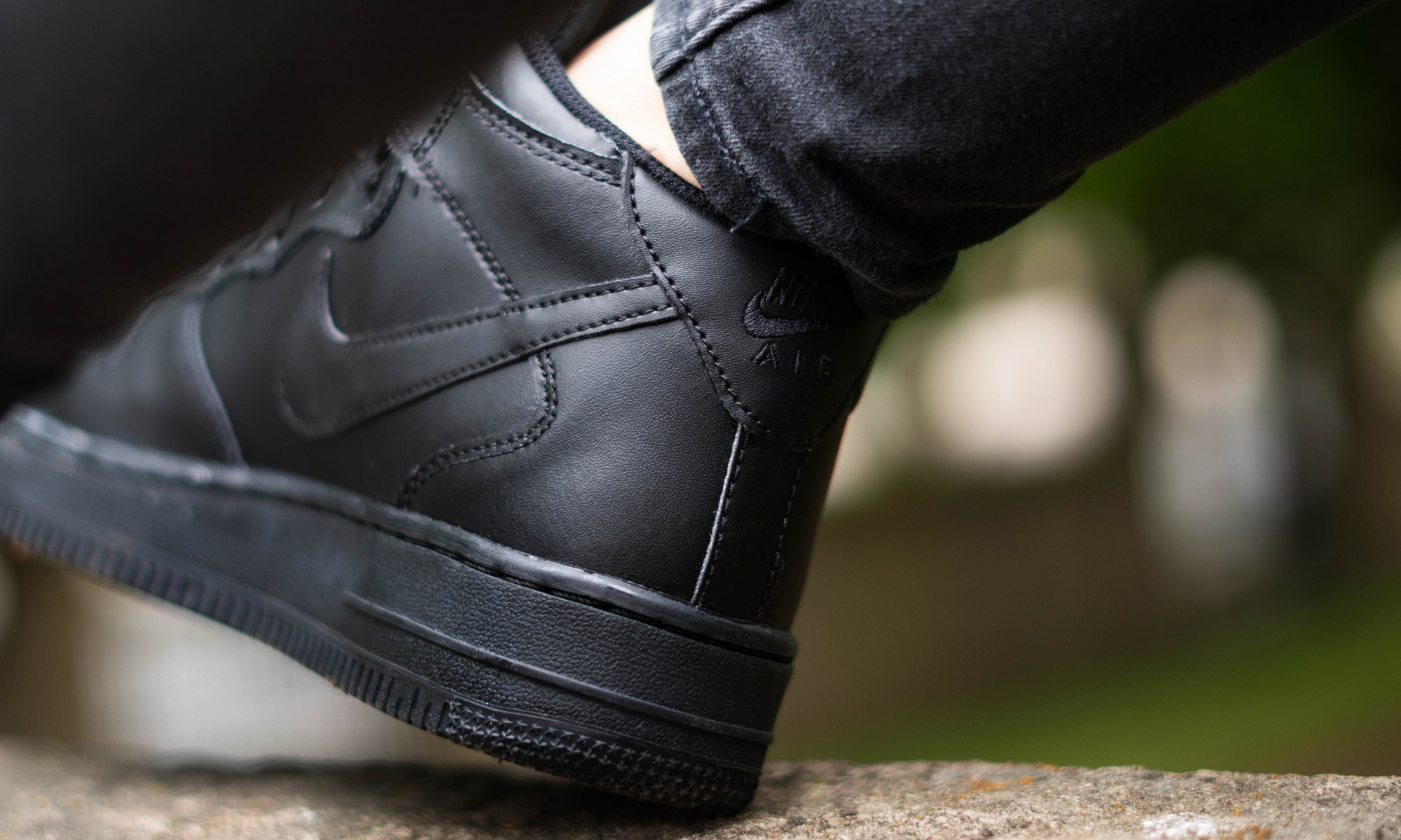 Nike Air Force 1 MID GS Black 314195-004 