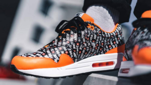 Giay Nike Air Max 1 'Just Do It Pack Black Orange' 875844-008